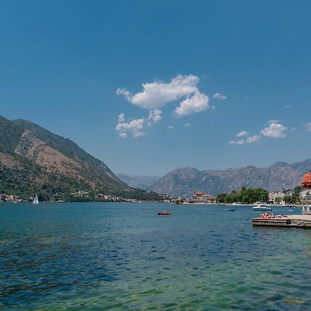 Apartman Mondo Lägenhet Kotor Exteriör bild